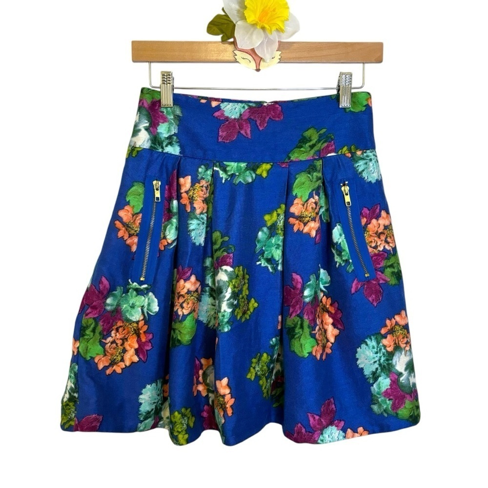 Maeve Anthropologie mini skirt blue floral pleated size 4